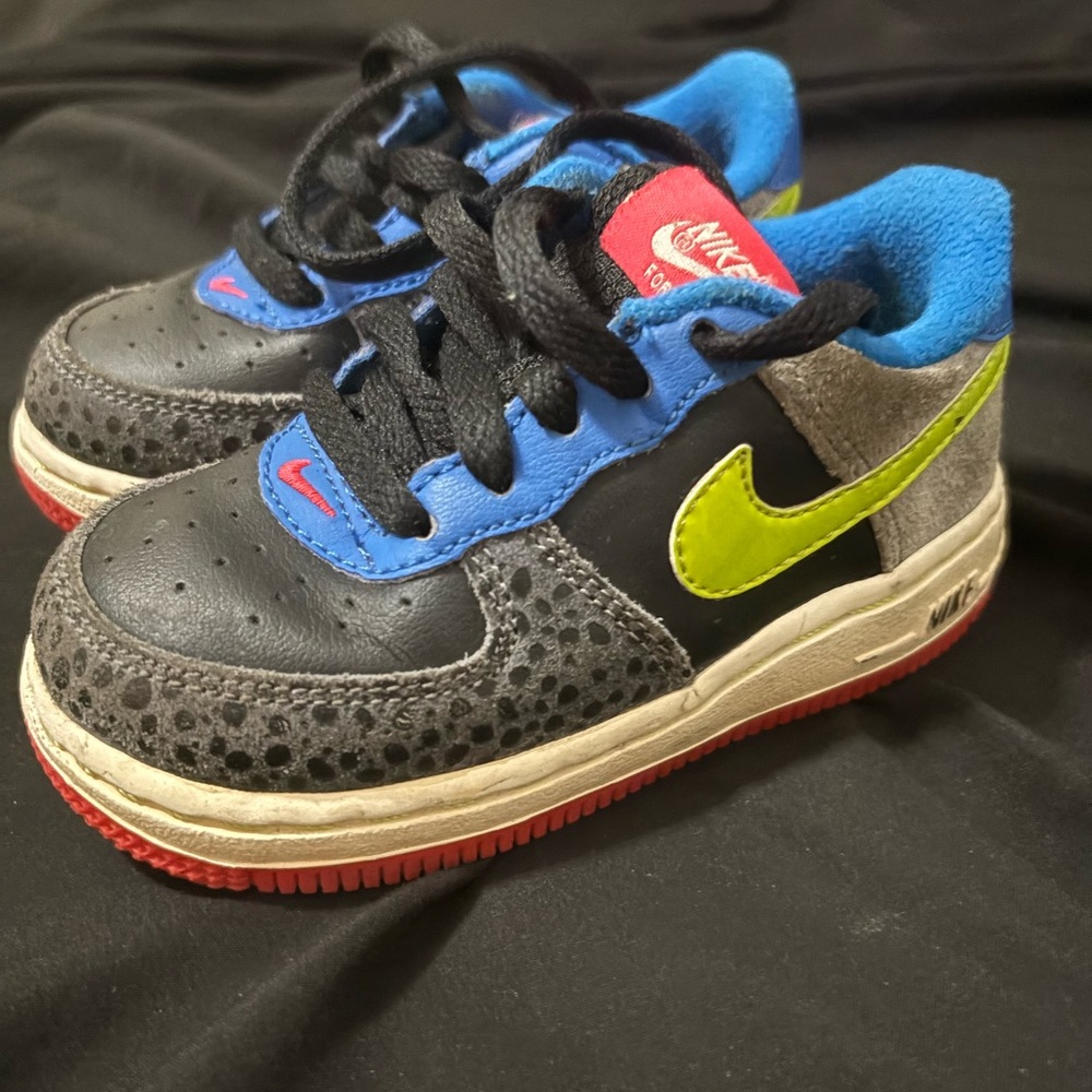Nike Kids Shoes - 7C